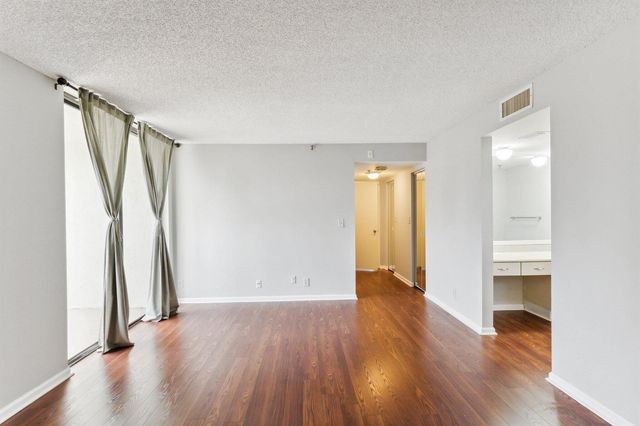 6463 La Costa Drive 201, Boca Raton, FL 33433