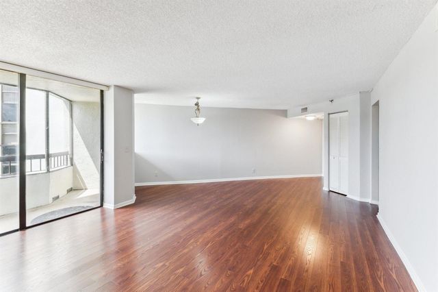 6463 La Costa Drive 201, Boca Raton, FL 33433