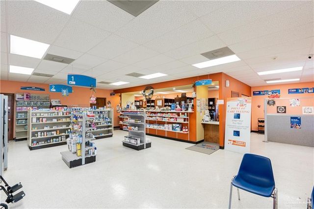 301 Conquest Boulevard, Edinburg, TX 78539