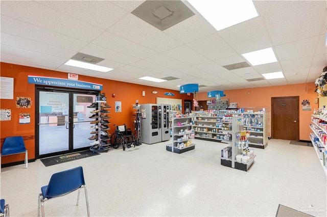 301 Conquest Boulevard, Edinburg, TX 78539