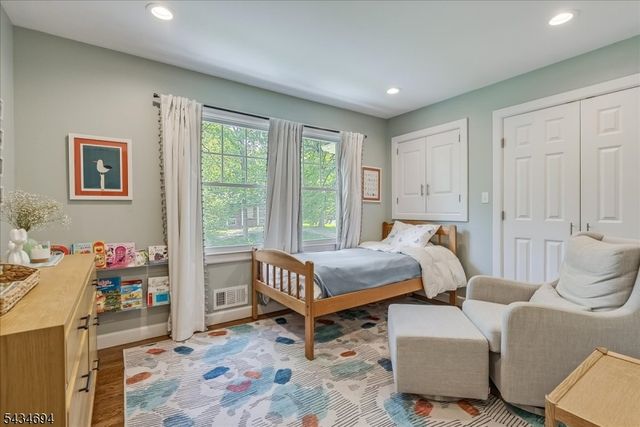 5 Persimmon Way, Springfield Twp., NJ 07081