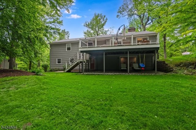 5 Persimmon Way, Springfield Twp., NJ 07081