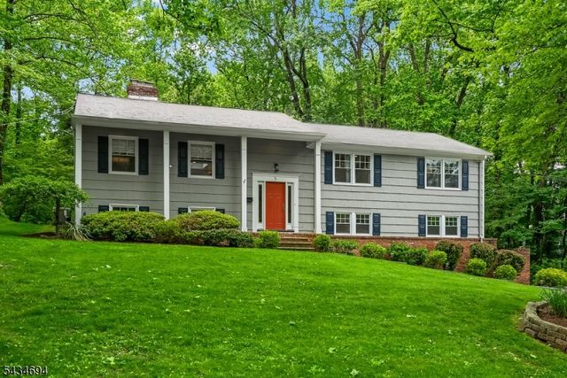 5 Persimmon Way, Springfield Twp., NJ 07081