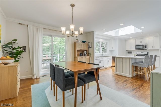 5 Persimmon Way, Springfield Twp., NJ 07081