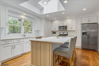5 Persimmon Way, Springfield Twp., NJ 07081