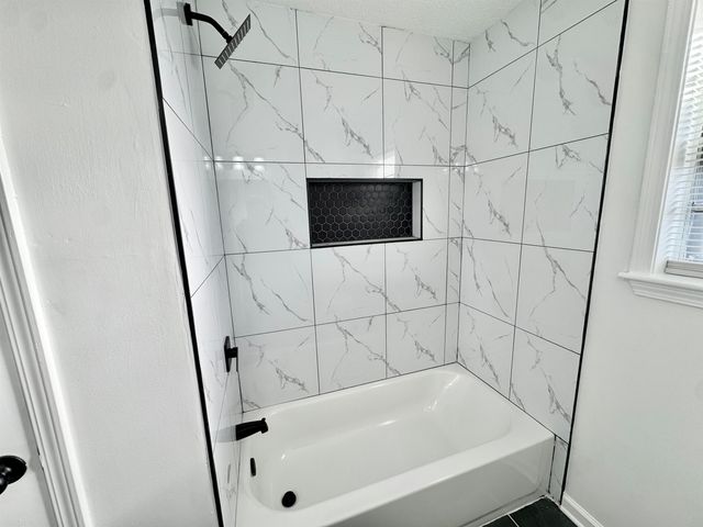 4057 TIMBERWOOD DR, Memphis, TN 38128