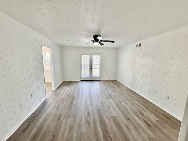 4057 TIMBERWOOD DR, Memphis, TN 38128