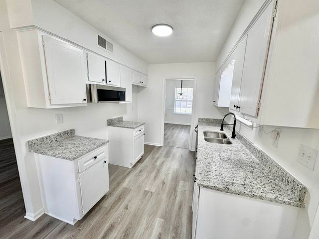 4057 TIMBERWOOD DR, Memphis, TN 38128