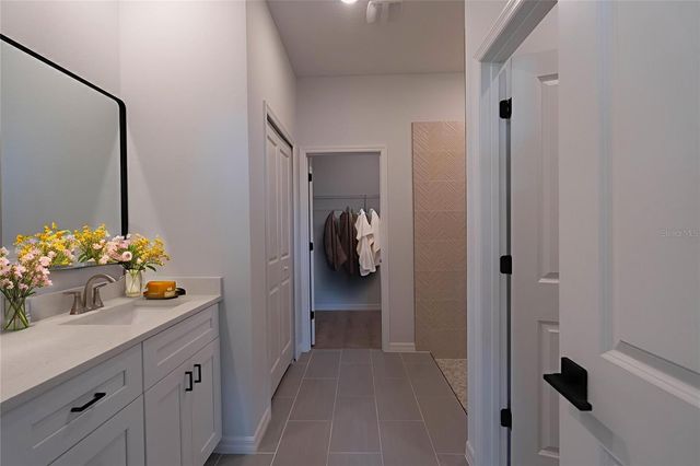 903 N NEW HAMPSHIRE AVENUE, Tavares, FL 32778