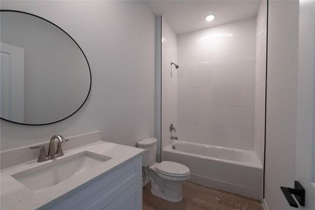 903 N NEW HAMPSHIRE AVENUE, Tavares, FL 32778