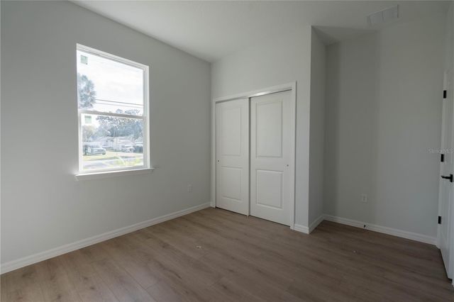 903 N NEW HAMPSHIRE AVENUE, Tavares, FL 32778