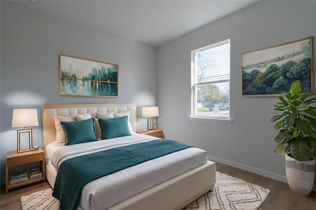 903 N NEW HAMPSHIRE AVENUE, Tavares, FL 32778