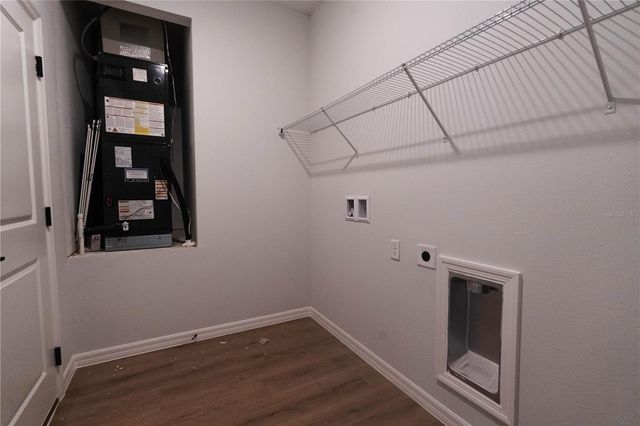 903 N NEW HAMPSHIRE AVENUE, Tavares, FL 32778