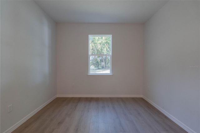 903 N NEW HAMPSHIRE AVENUE, Tavares, FL 32778