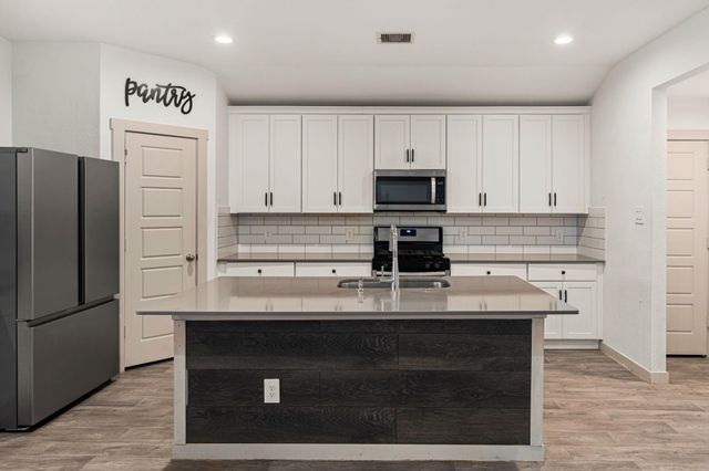 1803 Rolling Hill Lane, Richmond, TX 77469