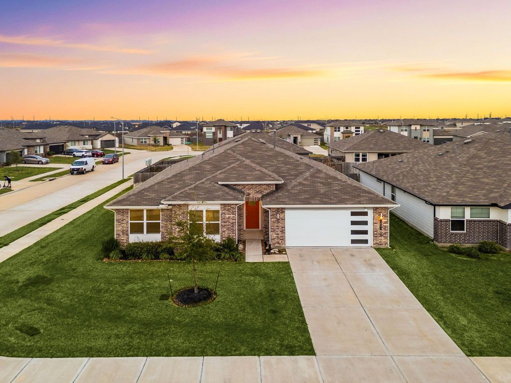 1803 Rolling Hill Lane, Richmond, TX 77469