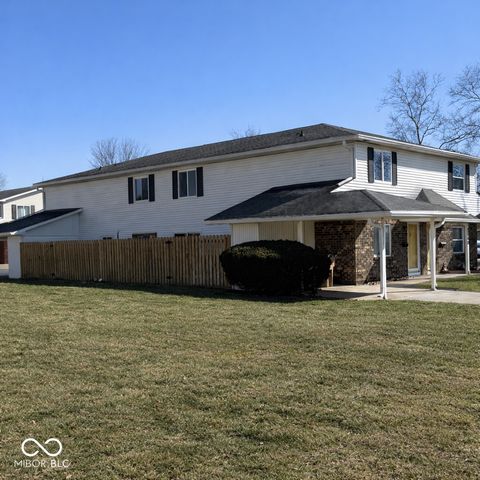 2872 Two Worlds Drive, Columbus, IN 47201