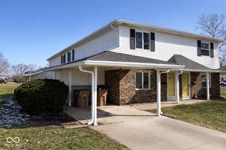 2872 Two Worlds Drive, Columbus, IN 47201