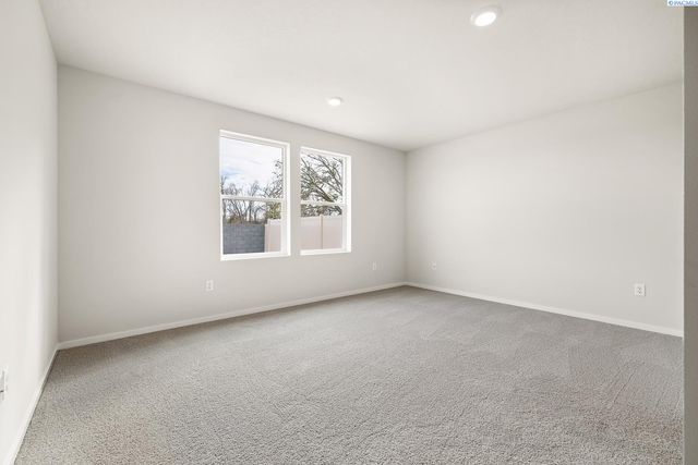 11316 Buckingham Dr, Pasco, WA 99301