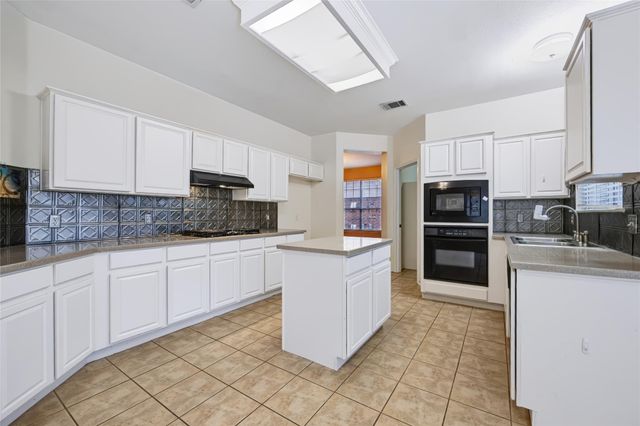 1519 Tamar LN, Austin, TX 78727