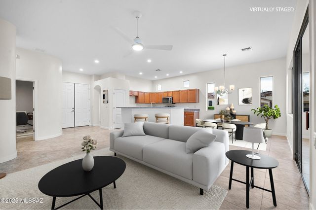 88 N Kokomo Drive, Green Valley, AZ 85614