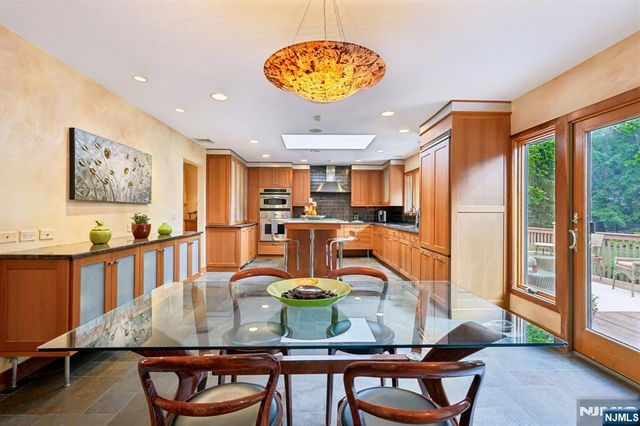 741 Natures Way, Franklin Lakes, NJ 07417
