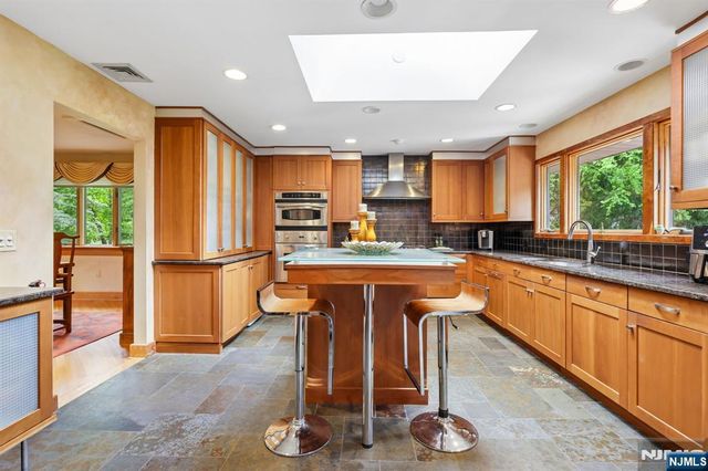 741 Natures Way, Franklin Lakes, NJ 07417