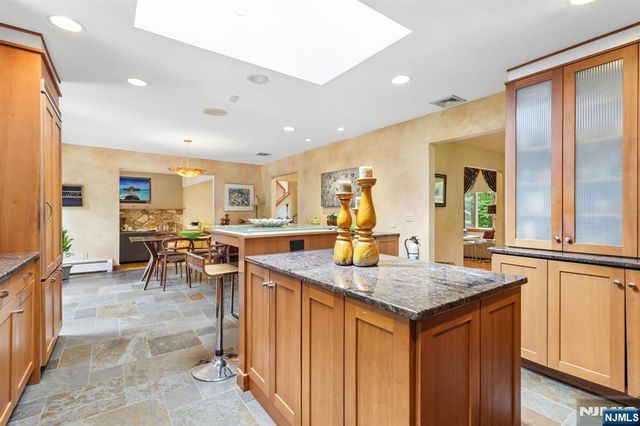 741 Natures Way, Franklin Lakes, NJ 07417