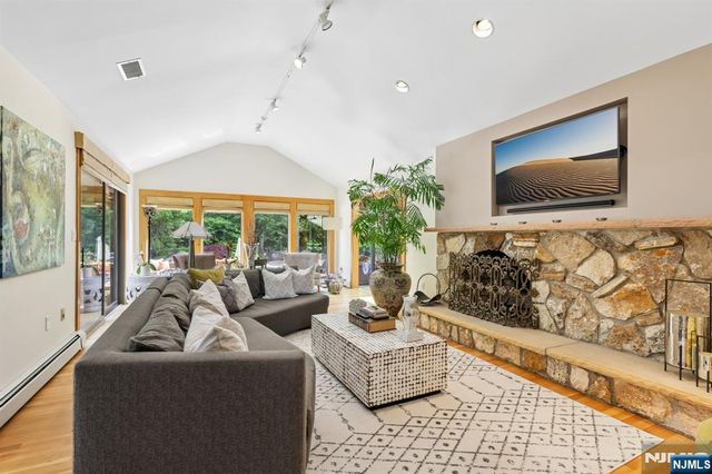741 Natures Way, Franklin Lakes, NJ 07417