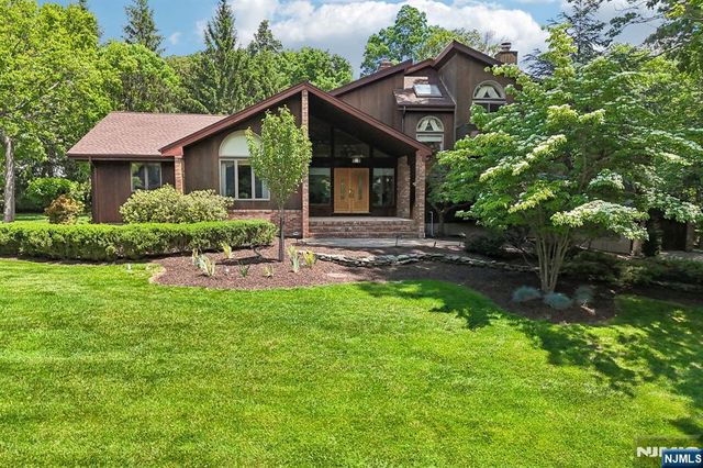 741 Natures Way, Franklin Lakes, NJ 07417