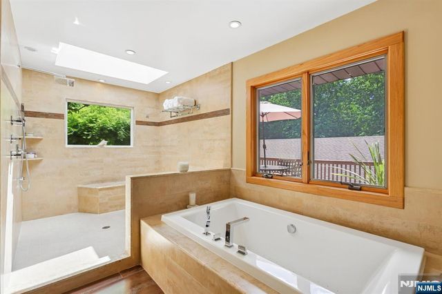 741 Natures Way, Franklin Lakes, NJ 07417