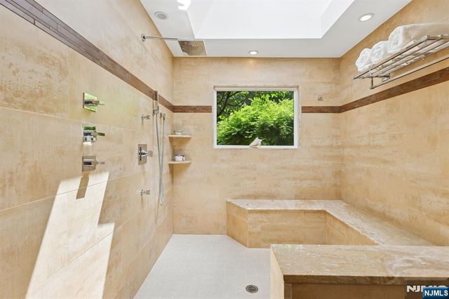 741 Natures Way, Franklin Lakes, NJ 07417