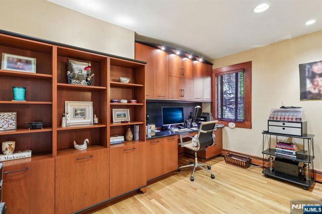 741 Natures Way, Franklin Lakes, NJ 07417