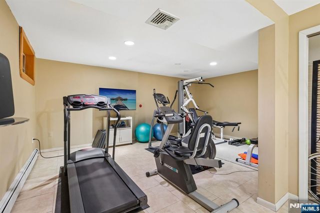 741 Natures Way, Franklin Lakes, NJ 07417