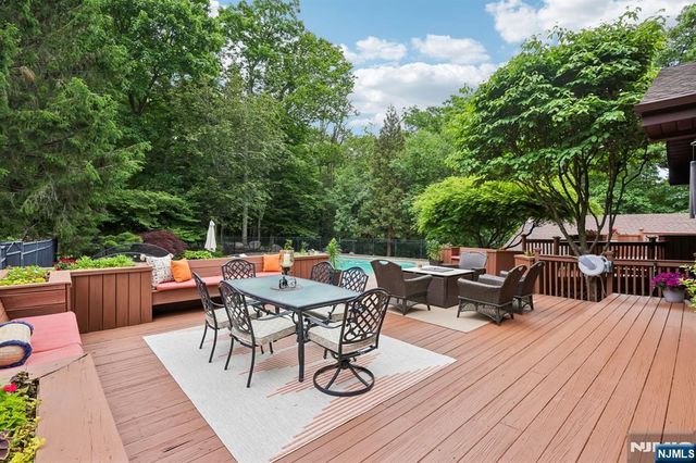 741 Natures Way, Franklin Lakes, NJ 07417