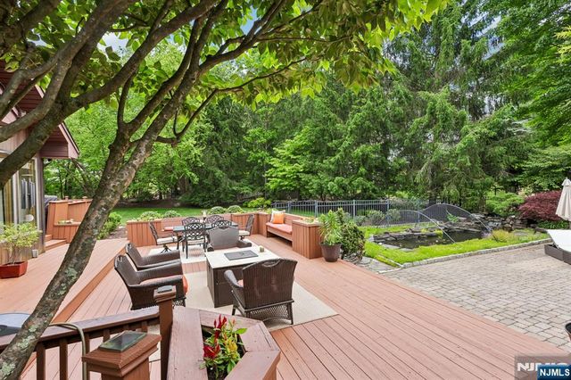 741 Natures Way, Franklin Lakes, NJ 07417