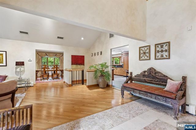 741 Natures Way, Franklin Lakes, NJ 07417