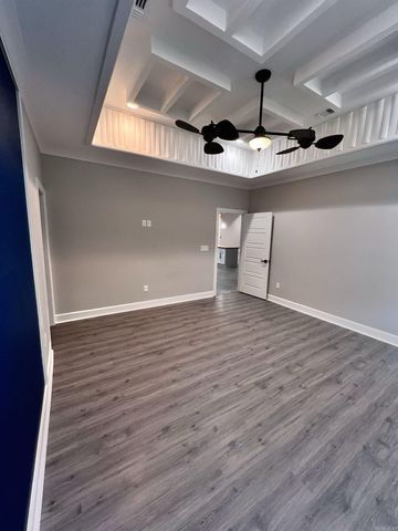 8116 Kanis Pines Drive, Little Rock, AR 72204