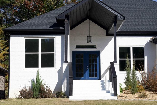 8116 Kanis Pines Drive, Little Rock, AR 72204