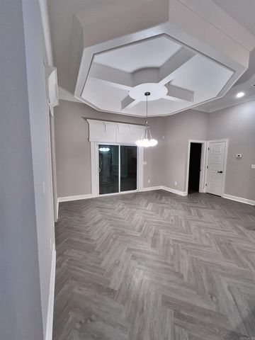 8116 Kanis Pines Drive, Little Rock, AR 72204