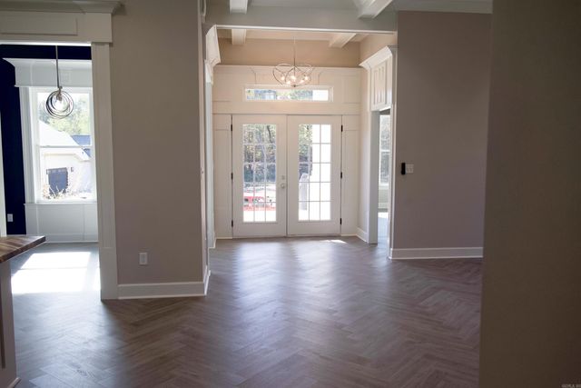 8116 Kanis Pines Drive, Little Rock, AR 72204