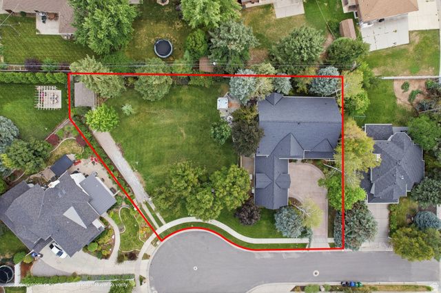 3226 E MARTHAS CV, Cottonwood Heights, UT 84093