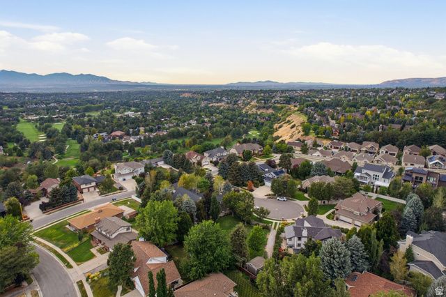 3226 E MARTHAS CV, Cottonwood Heights, UT 84093