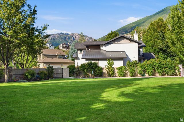 3226 E MARTHAS CV, Cottonwood Heights, UT 84093