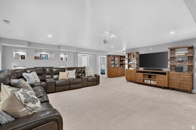 3226 E MARTHAS CV, Cottonwood Heights, UT 84093