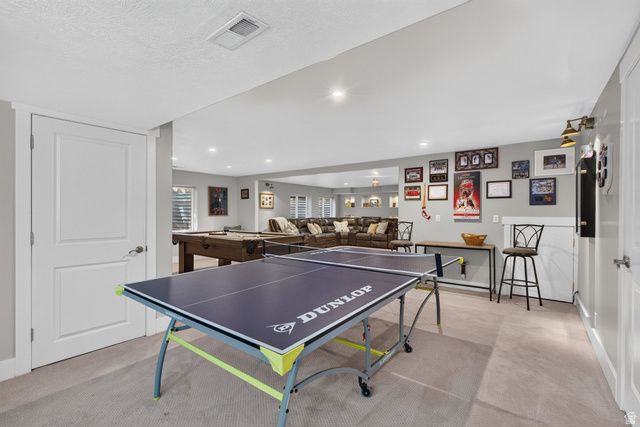 3226 E MARTHAS CV, Cottonwood Heights, UT 84093