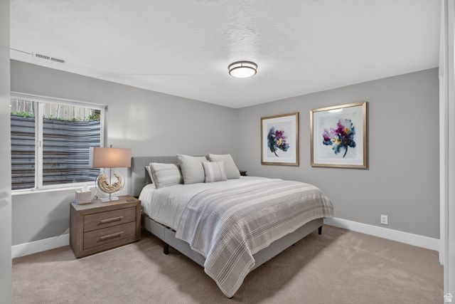 3226 E MARTHAS CV, Cottonwood Heights, UT 84093