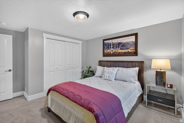 3226 E MARTHAS CV, Cottonwood Heights, UT 84093