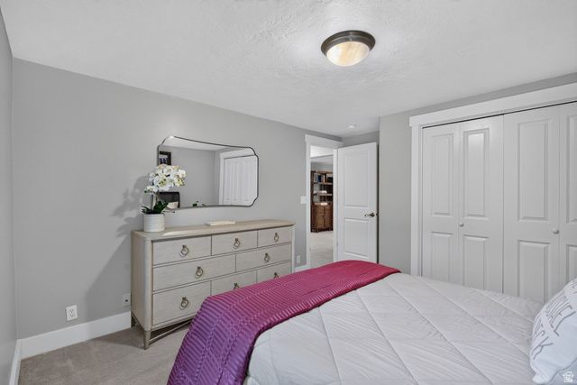 3226 E MARTHAS CV, Cottonwood Heights, UT 84093