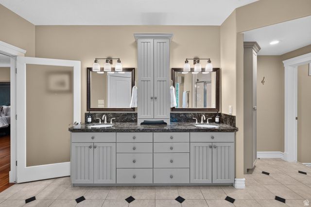 3226 E MARTHAS CV, Cottonwood Heights, UT 84093